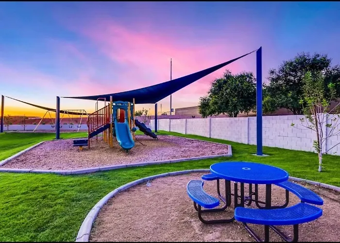 Serene East Valley 2br/2ba Getaway Apartment