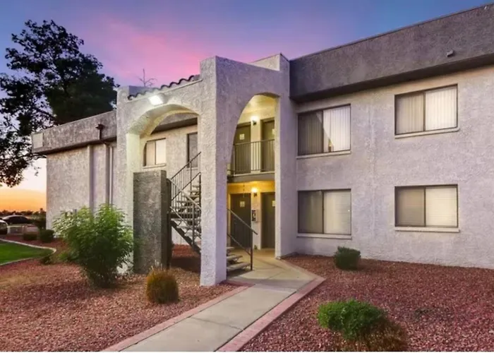 Apartment Serene East Valley 2br/2ba Getaway *