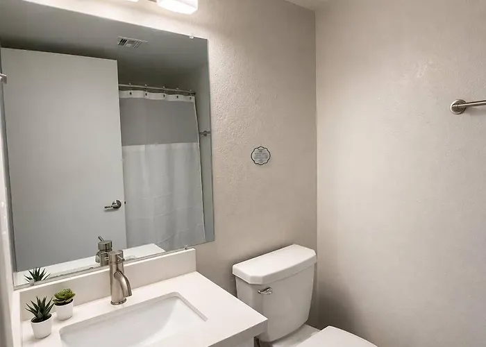 Serene East Valley 2br/2ba Getaway Apartment *